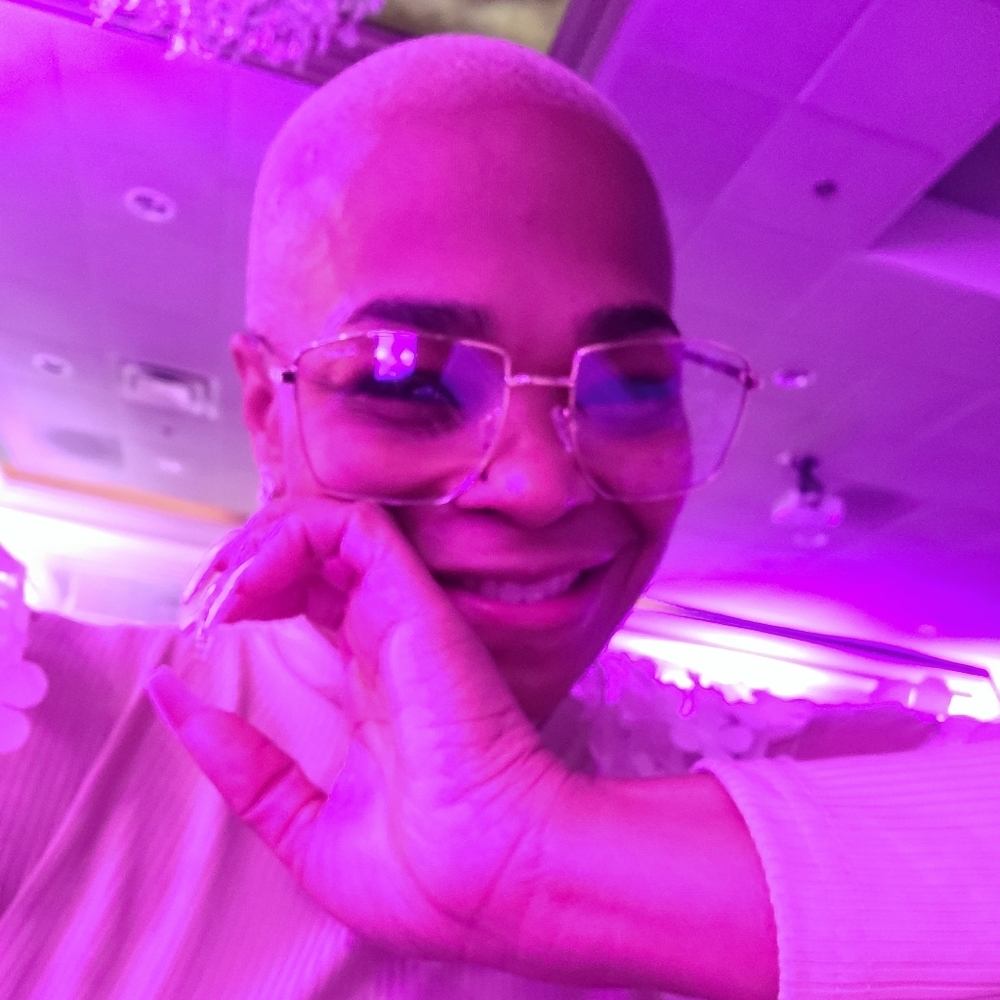 Meet your Posher, Nikei